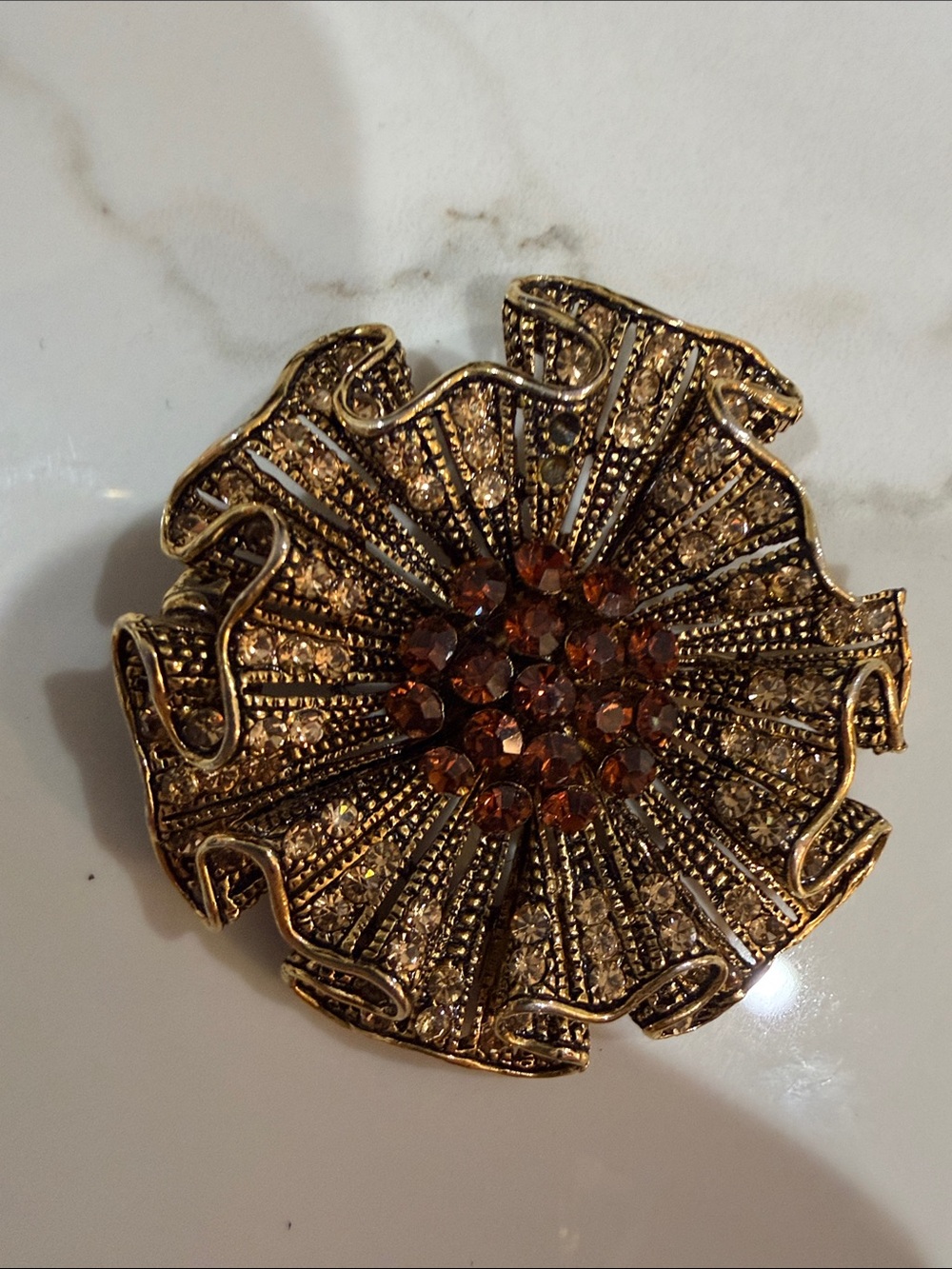 Vintage-Inspired Gold and Amber Floral Brooch - Women Jewelry